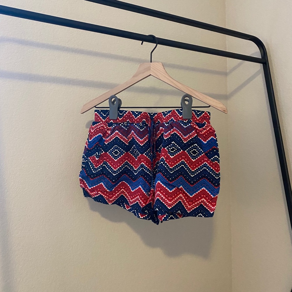 Flowing shorts